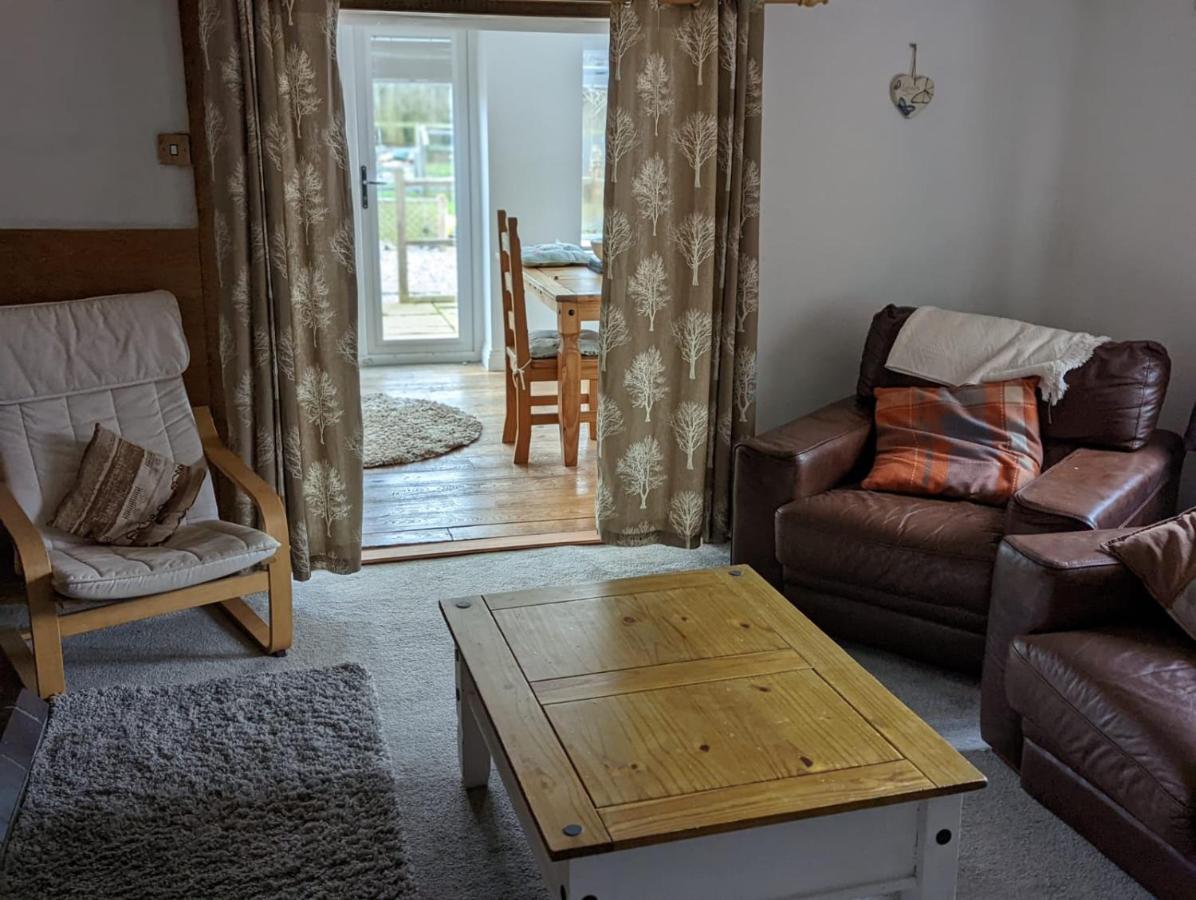 Beautiful Rural With Secure Garden